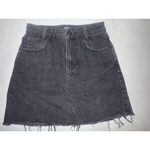 BDG Urban Outfitters Black Denim Skirt Women XS Fray Distressed‎ Casual